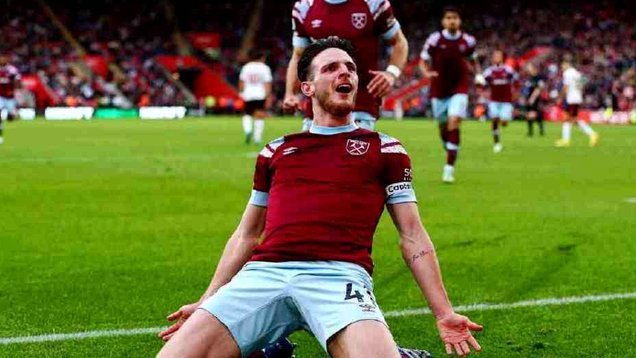 惊天逆转！威尔逊补时绝杀锁定胜局，西汉姆联2-1险胜埃弗顿