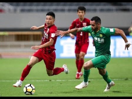 吉达联合球员暴力冲撞裁判禁赛10场